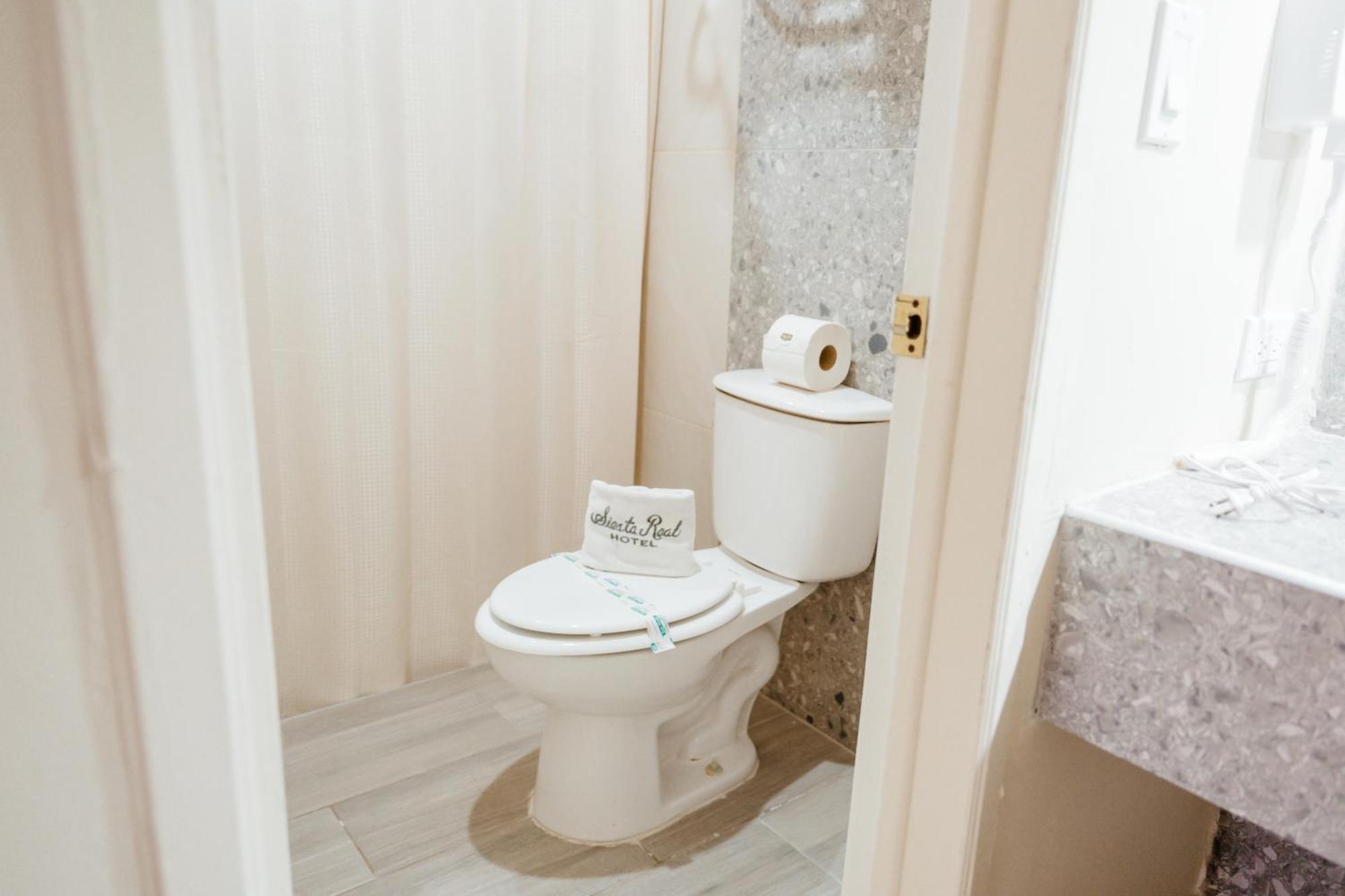 Hotel Siesta Real เม็กซิกาลิ ภายนอก รูปภาพ