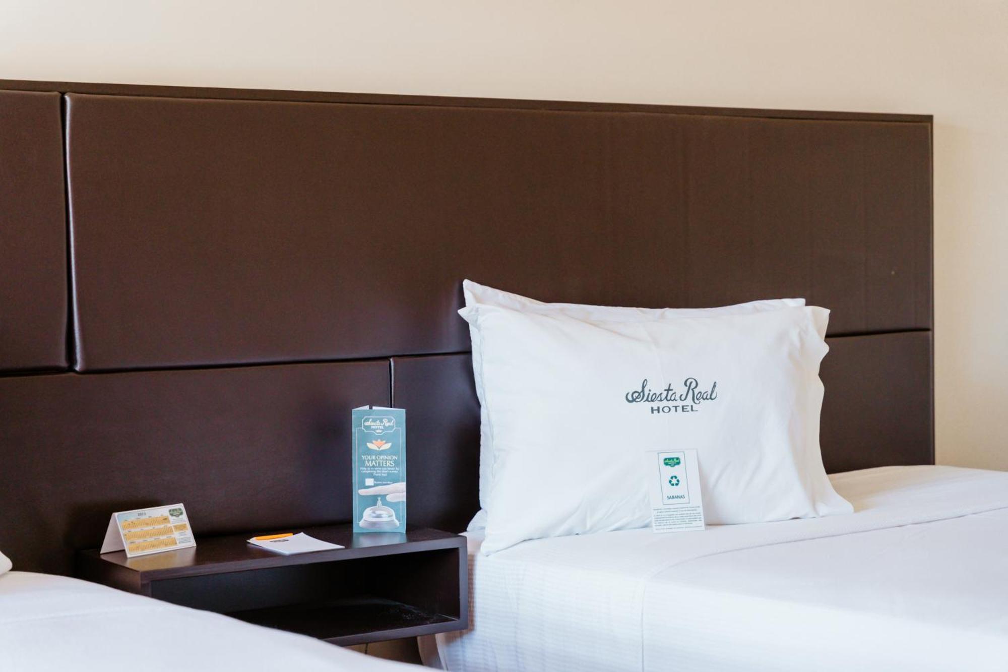 Hotel Siesta Real เม็กซิกาลิ ภายนอก รูปภาพ