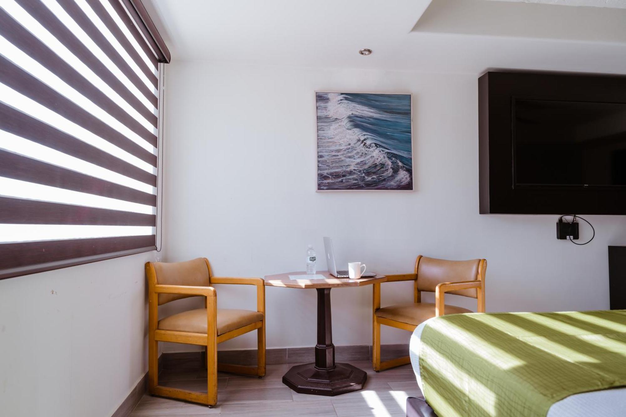 Hotel Siesta Real เม็กซิกาลิ ภายนอก รูปภาพ