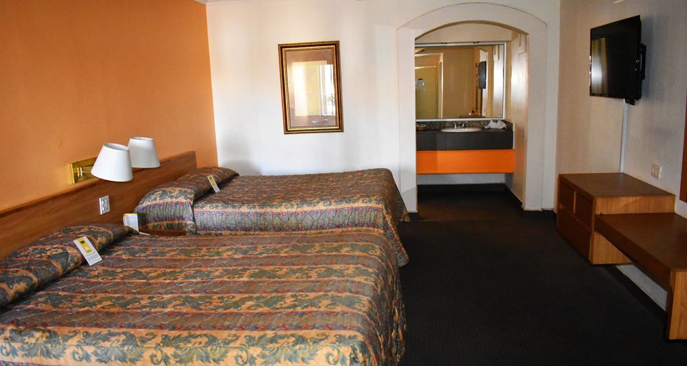 Hotel Siesta Real เม็กซิกาลิ ภายนอก รูปภาพ